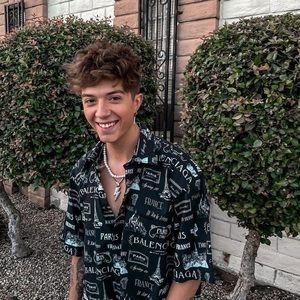 Meet your Posher, Breanna